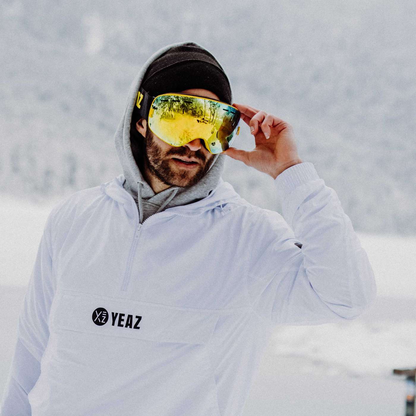 Yellow snow goggles hotsell