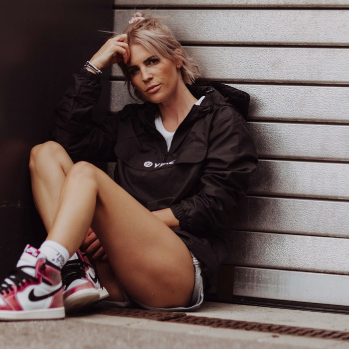 CHAZY Bullet Black Windbreaker