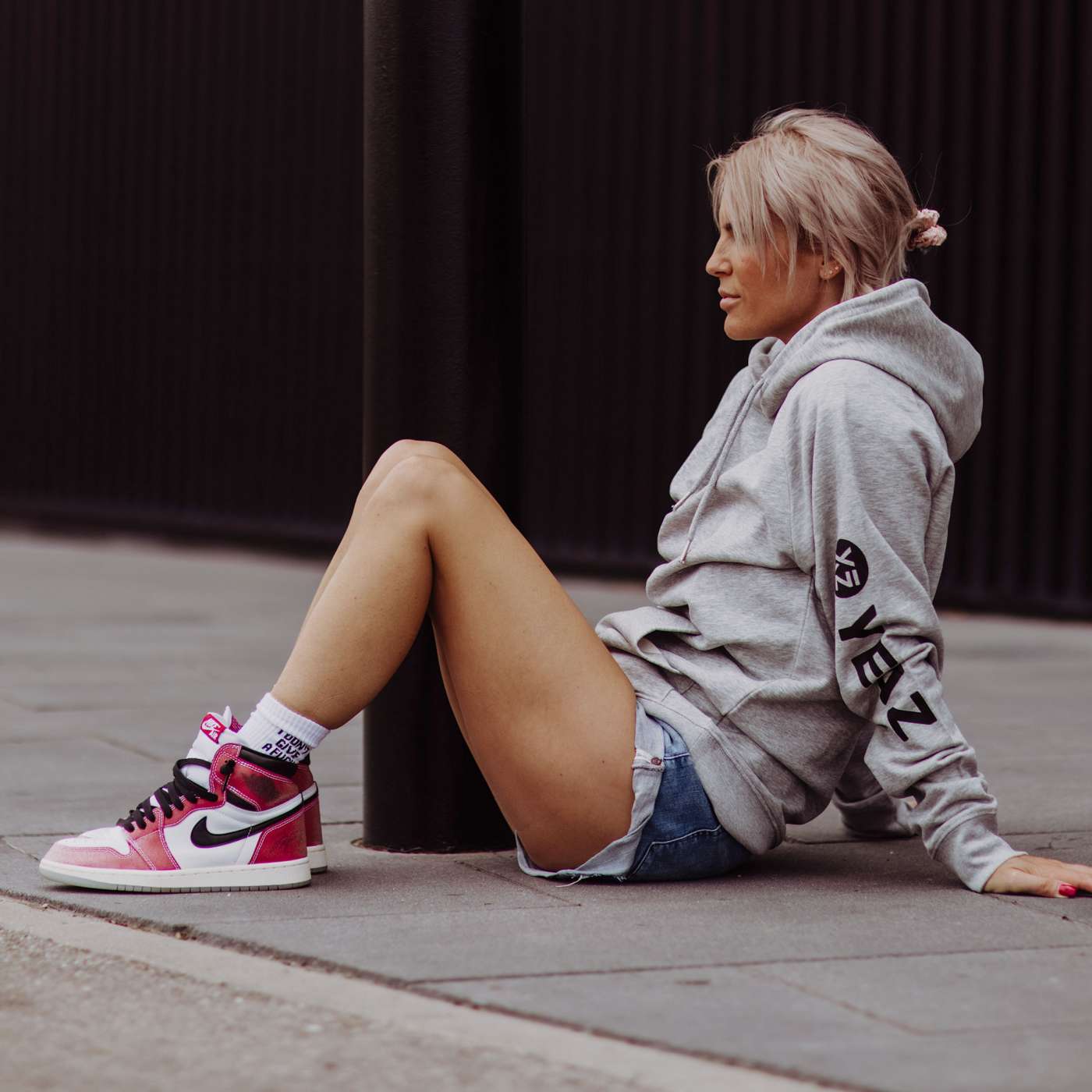 CUSHER Hoodie Sky Grey | Hoodies | YEAZ | YEAZ