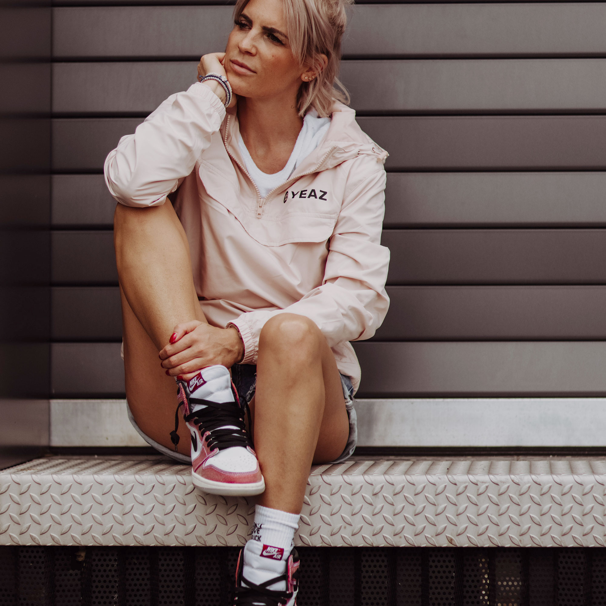 CHAZY Windbreaker Powder | Jackets | YEAZ | YEAZ